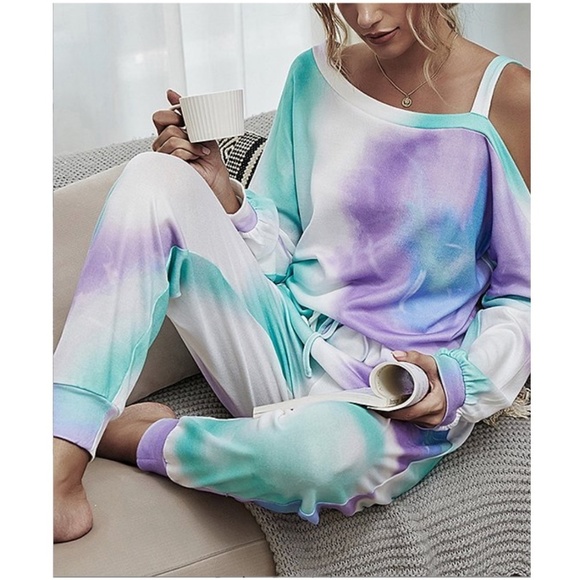 LAST TWO AVAILABLE!! - New Women's Tie-Dye Asymmetrical Top & Joggers Set - Picture 4 of 14